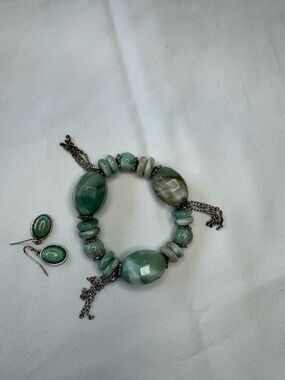 Green Agate Look Beaded Bracelet and Earring Set - * not sure if stone type